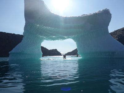 Don't go to close to the Icebergs !!!!